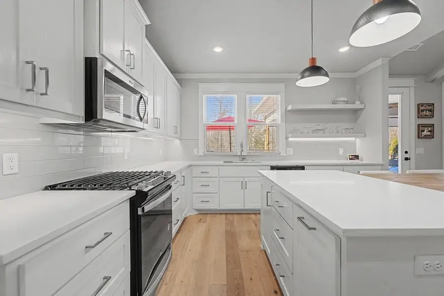 4 Hobkirk Drive, Bella Vista, AR 72715 - #3