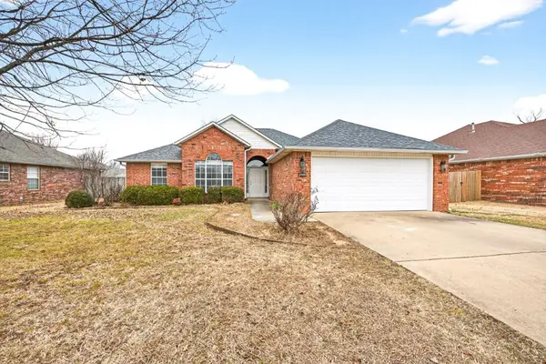 1804 SW Spruce Road, Bentonville, AR 72713
