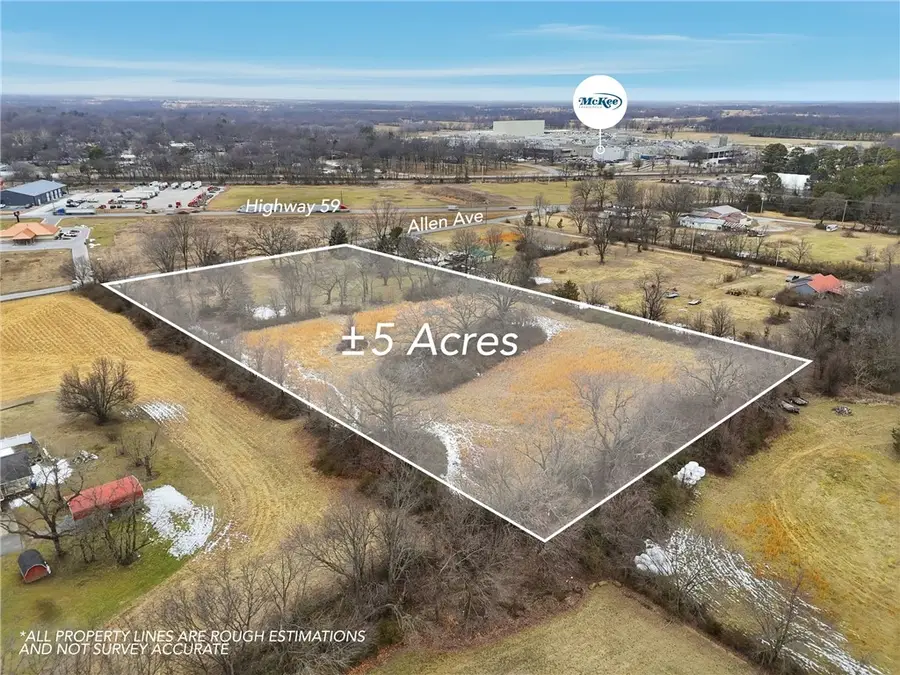 190 Allen Avenue, Gentry, AR 72734 - #3