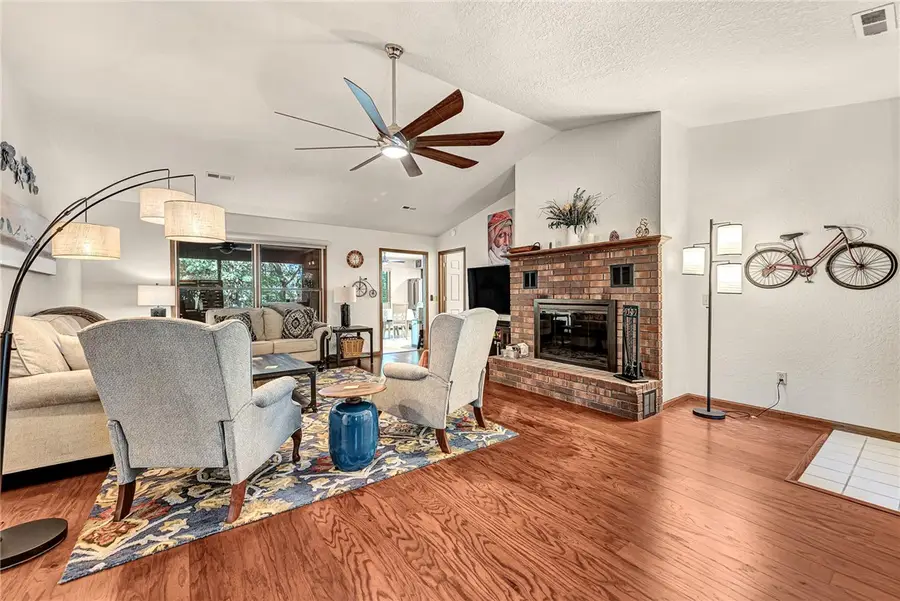 66 Wentworth Drive, Bella Vista, AR 72715 - #2