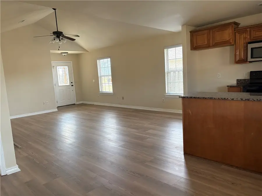 2388 Harris Drive, Fayetteville, AR 72701 - #3