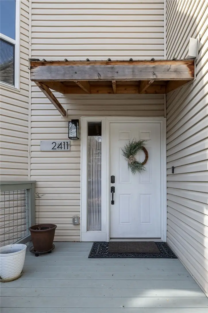 2411 N Bronze Tree Drive, Fayetteville, AR 72703 - Image #2