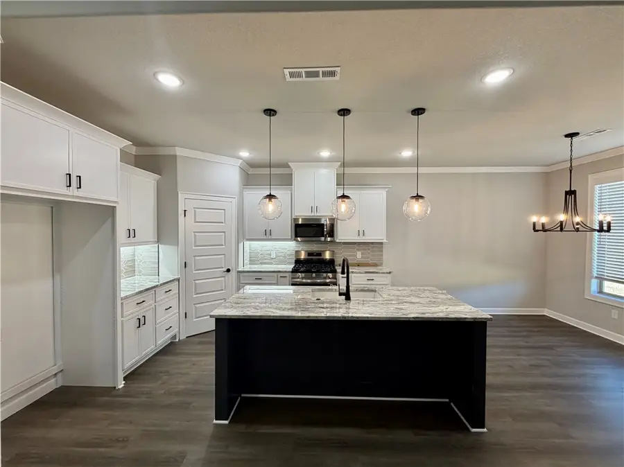 1816 Ferguson Street, Pea Ridge, AR 72751 - #2