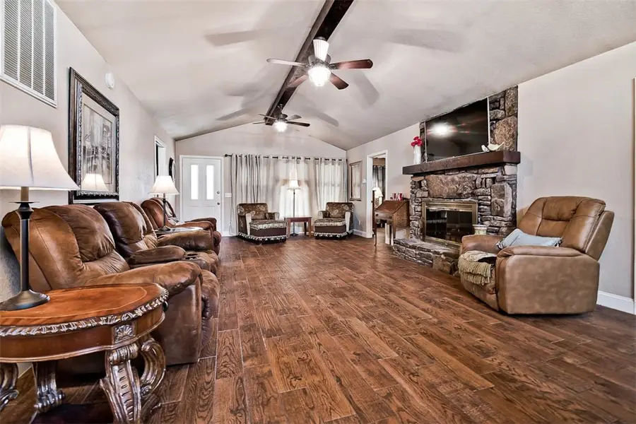 1 Woburn Lane, Bella Vista, AR 72715 - #2