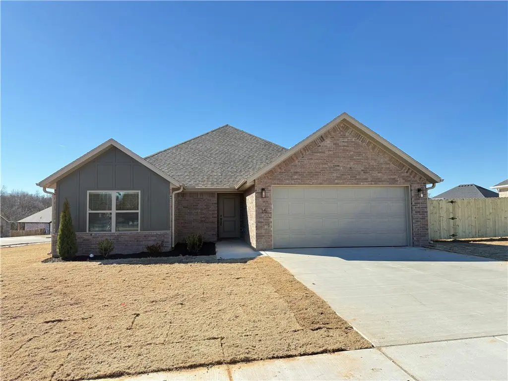 15 N Banner Avenue, Farmington, AR 72730 - #1