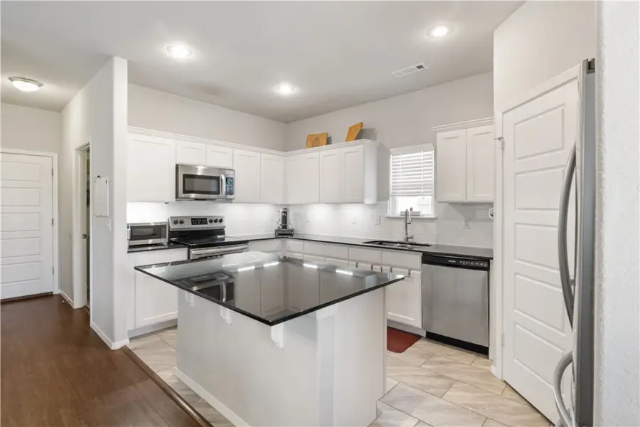 2546 Wyandotte Avenue, Springdale, AR 72764 - Image #2