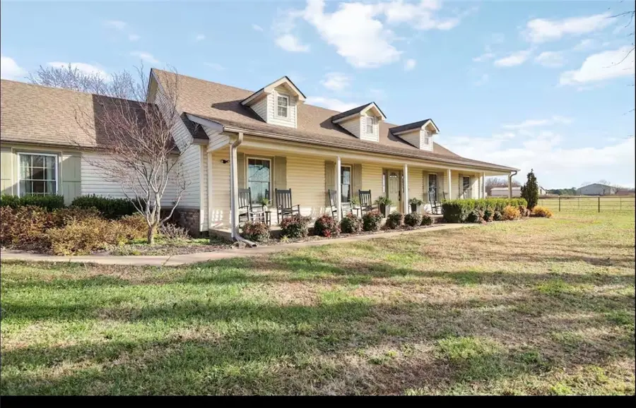 18638 Harmon Road, Fayetteville, AR 72704 - Image #2
