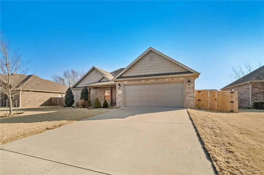 605 Chamberlain Road, Prairie Grove, AR 72753 - #3