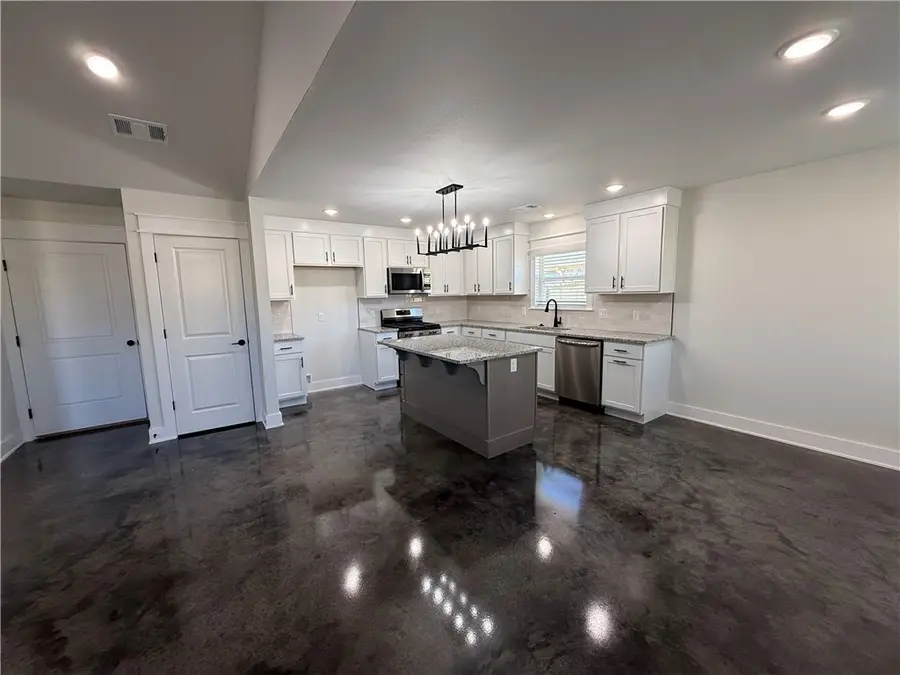 82 W Watson Lane, Farmington, AR 72730 - #3