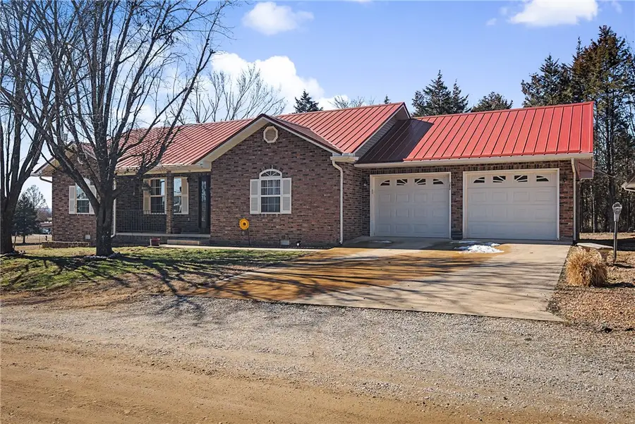 303 W Robin Trail, Diamond City, AR 72644 - #3