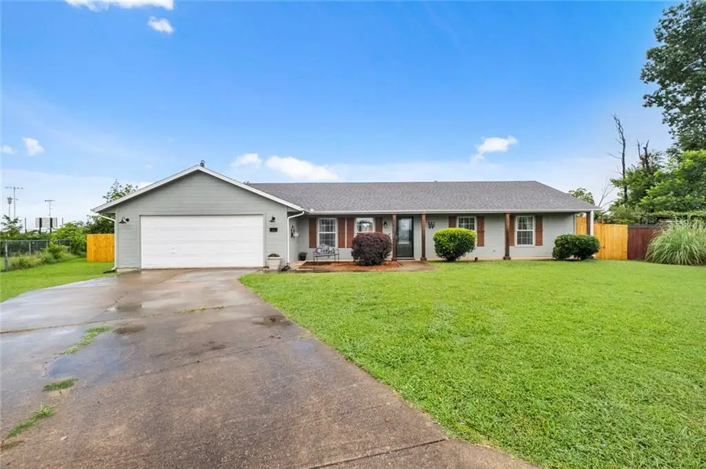 821 N 12th Terrace, Rogers, AR 72756 - #1