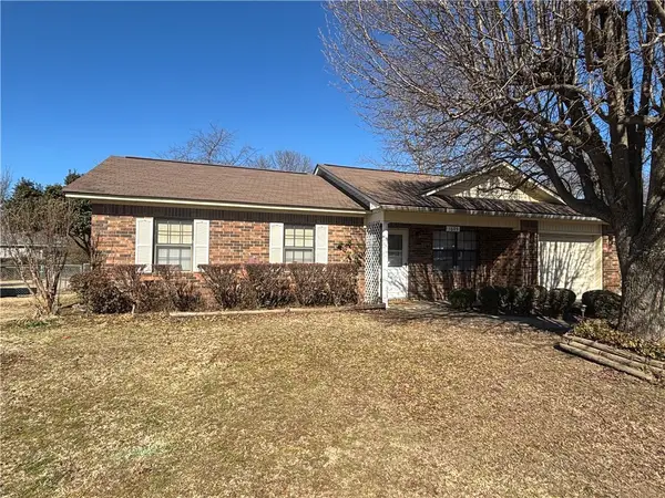 1603 East L Street, Russellville, AR 72801