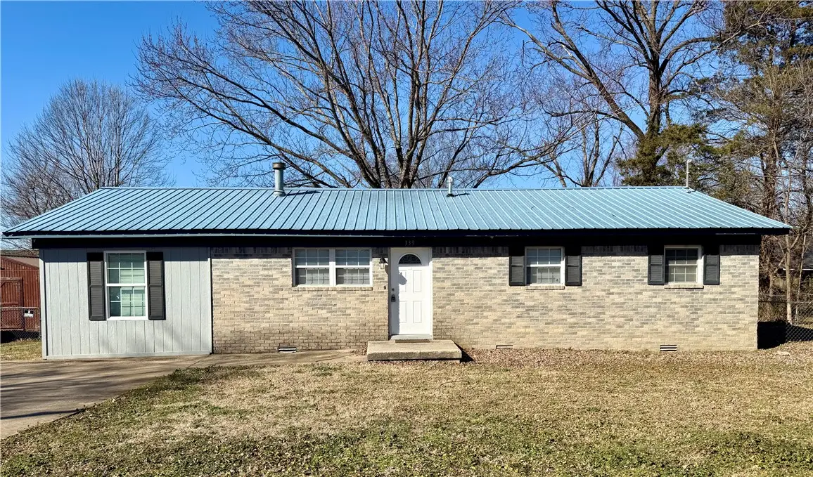 339 Davis Street, Pea Ridge, AR 72751 - Image #1