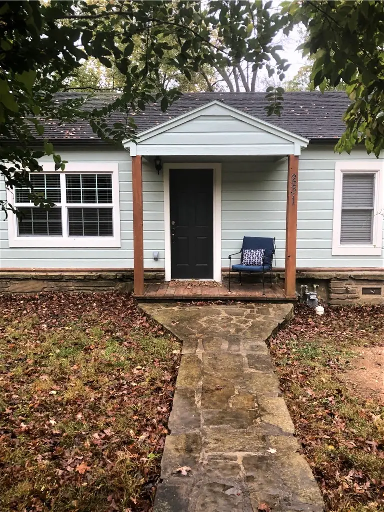 231 E Huntsville Road, Fayetteville, AR 72701 - Image #1