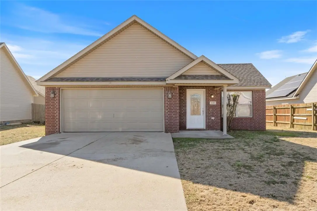 1110 E Courage, Siloam Springs, AR 72761 - #1