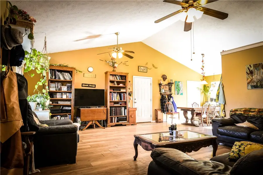 3952 County Road 906, Green Forest, AR 72638 - #3