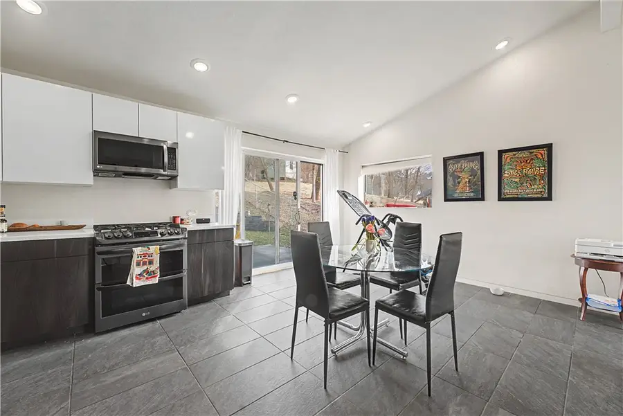 560 N Fallin Avenue, Fayetteville, AR 72701 - #3