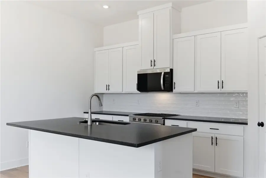 256 S Gala Avenue, Fayetteville, AR 72701 - Image #3