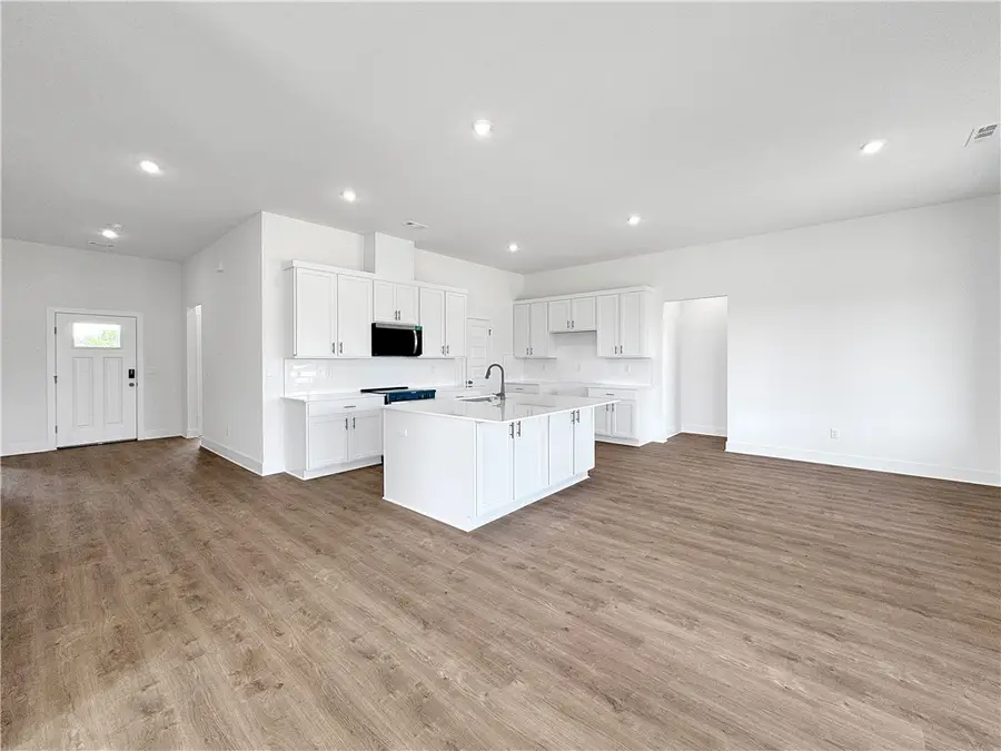 860 Kelleyann Avenue, Springdale, AR 72762 - #3