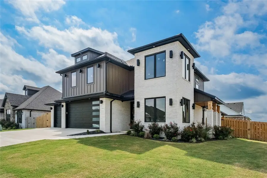 1911 Gaines Street, Pea Ridge, AR 72751 - #2