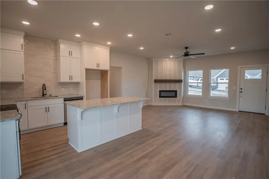 20 Nairn Lane, Bella Vista, AR 72715 - #3