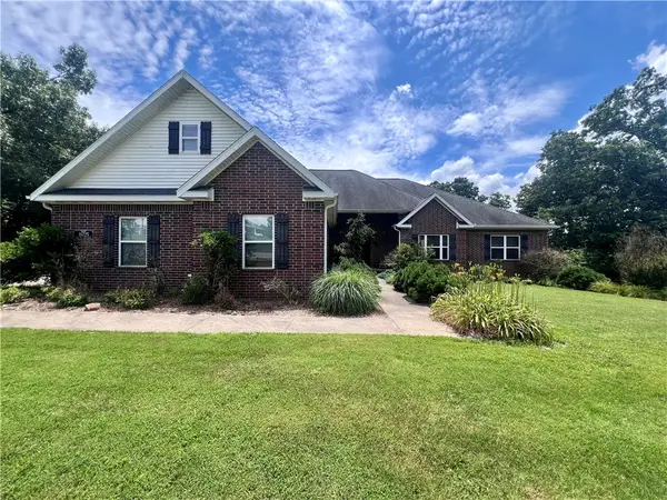 18725 Mallory Xing, Siloam Springs, AR 72761