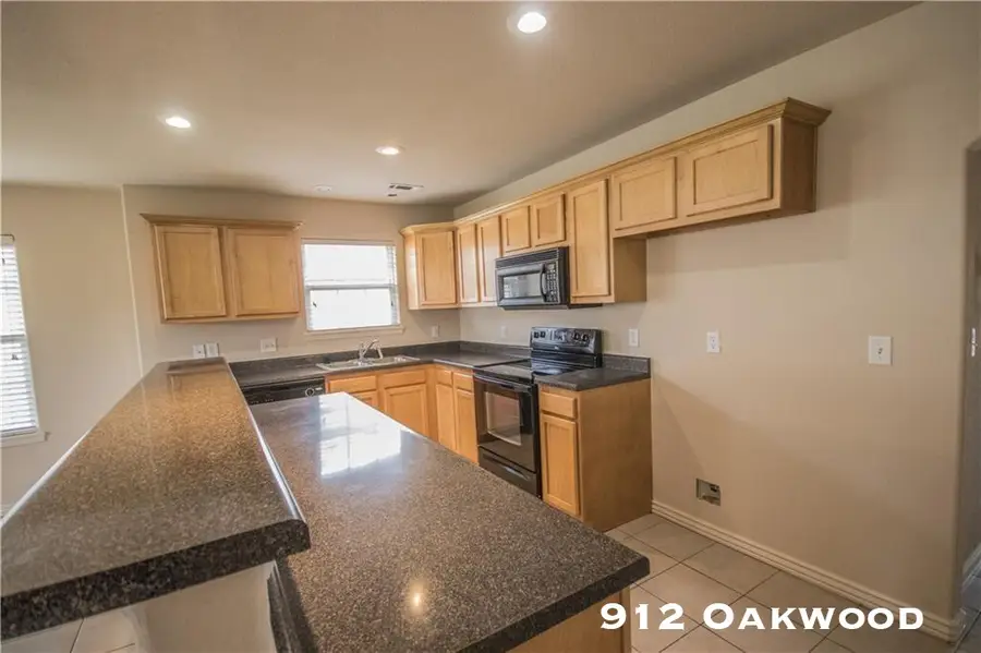 912 Oakwood Lane, Centerton, AR 72719 - #3