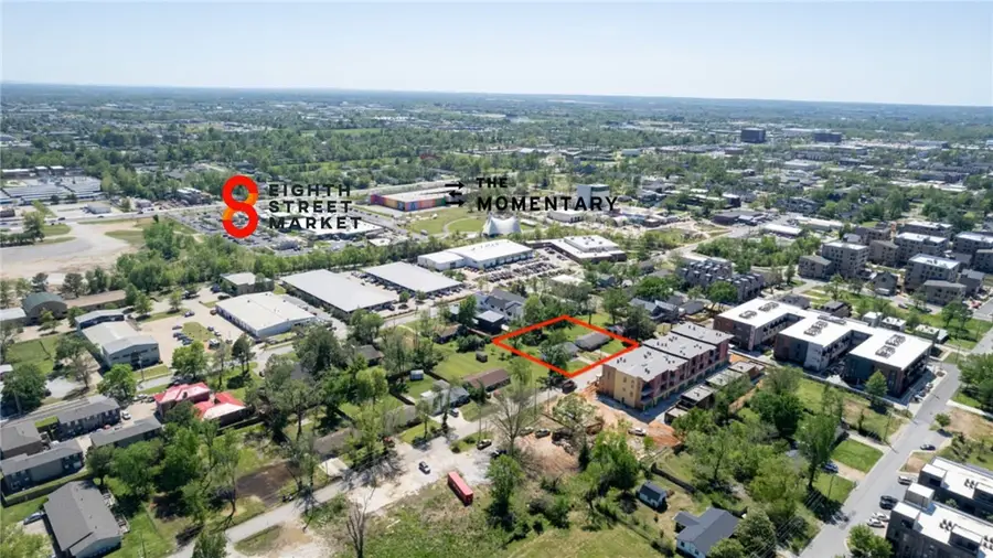 904 & 906 SE 4th Street, Bentonville, AR 72712 - #2