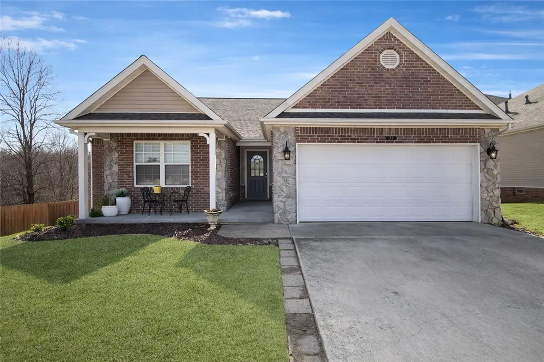 37 Valley View Circle, Bentonville, AR 72712 - #1