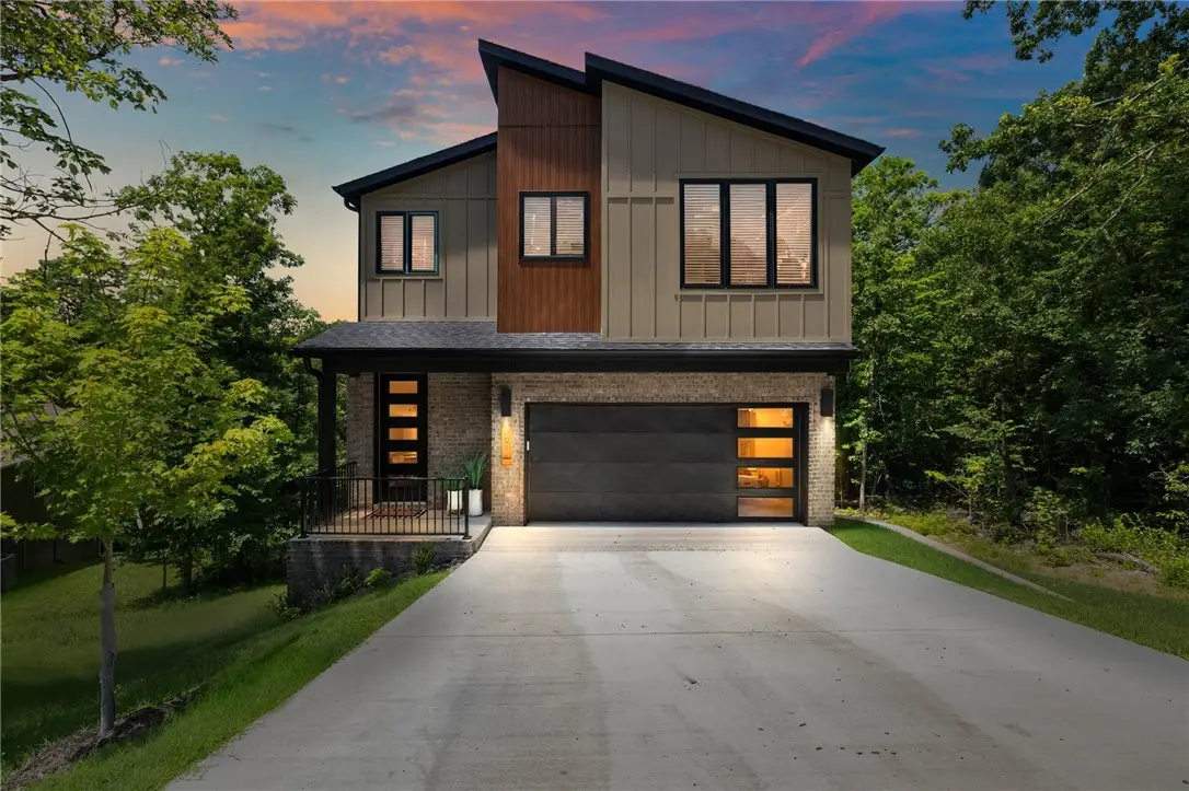 30 Cromer Drive, Bella Vista, AR 72715 - #1