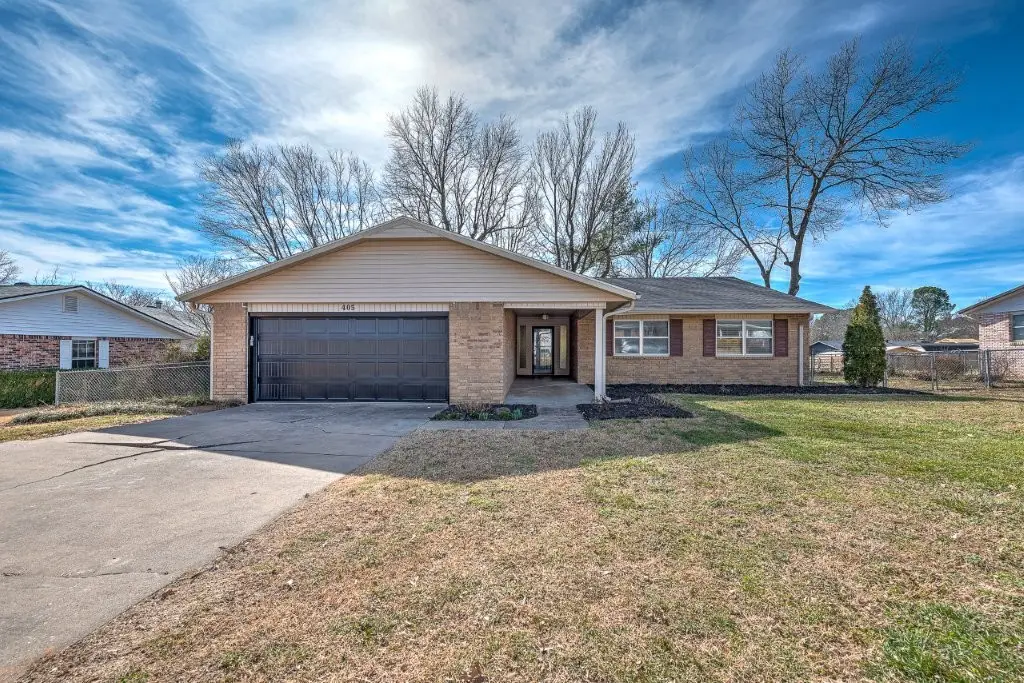 405 Indian Trail, Springdale, AR 72764 - #1