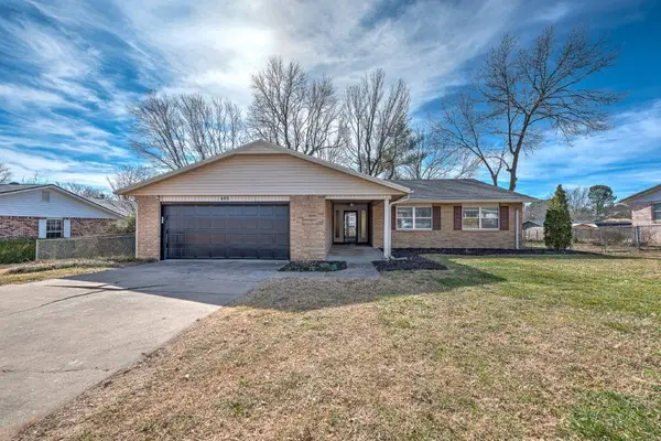 405 Indian Trail, Springdale, AR 72764