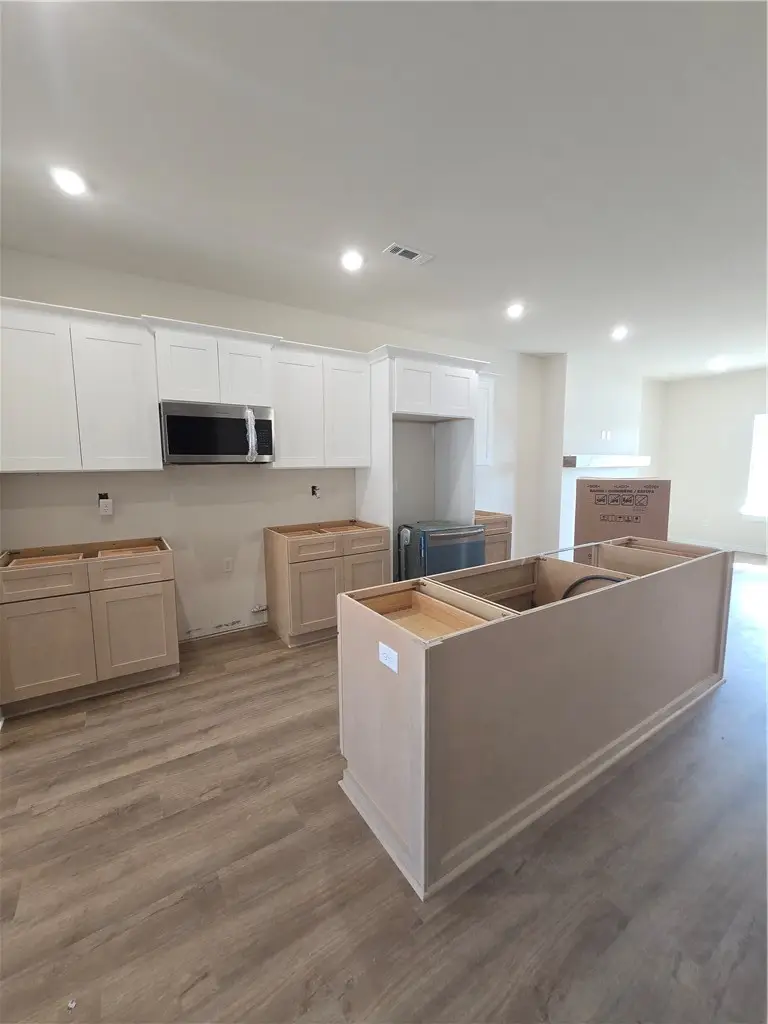 403 W Hondo Street, Siloam Springs, AR 72761 - #2