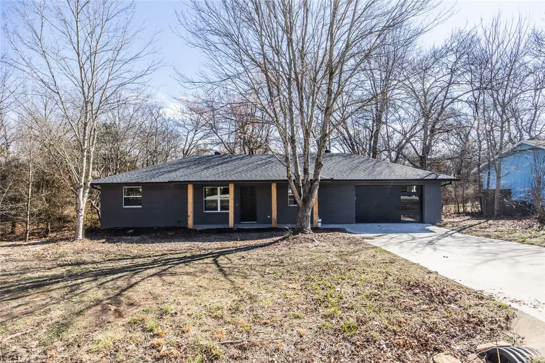 17 Dillow Drive, Bella Vista, AR 72714 - #1