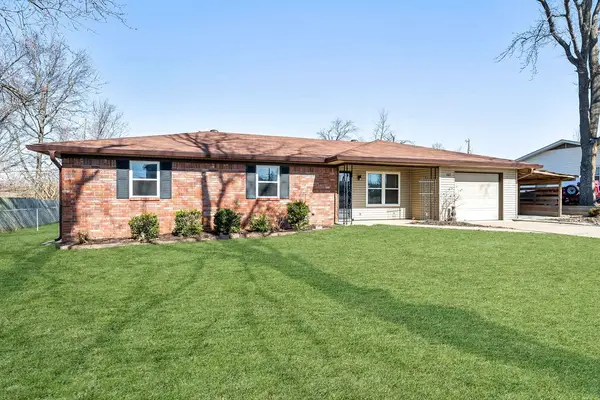 1311 Royal Drive, Bentonville, AR 72712