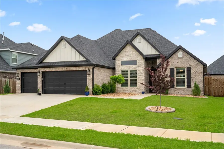 1380 Heart Street, Centerton, AR 72719 - #2