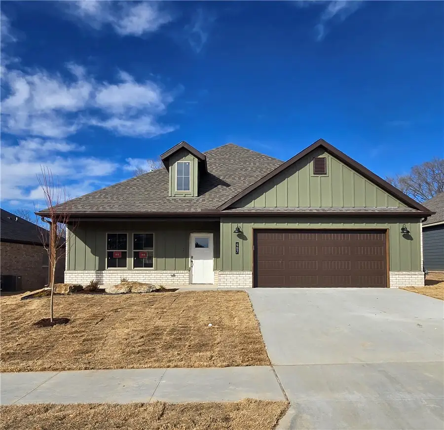 407 W Hondo Street, Siloam Springs, AR 72761 - #1