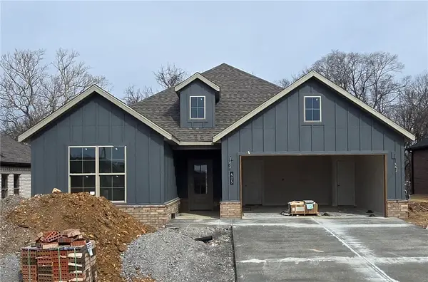 405 W Hondo Street, Siloam Springs, AR 72761