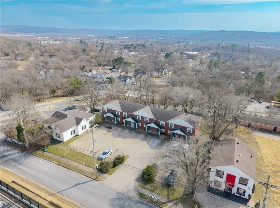 47 E Rock Street, Fayetteville, AR 72701 - #2