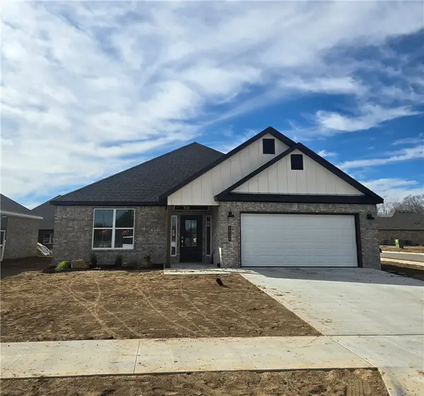 2308 N Zane Street, Siloam Springs, AR 72761