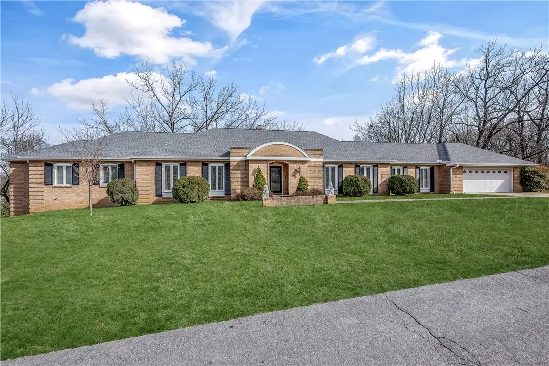 115 S Garrett Street, Siloam Springs, AR 72761 - #1