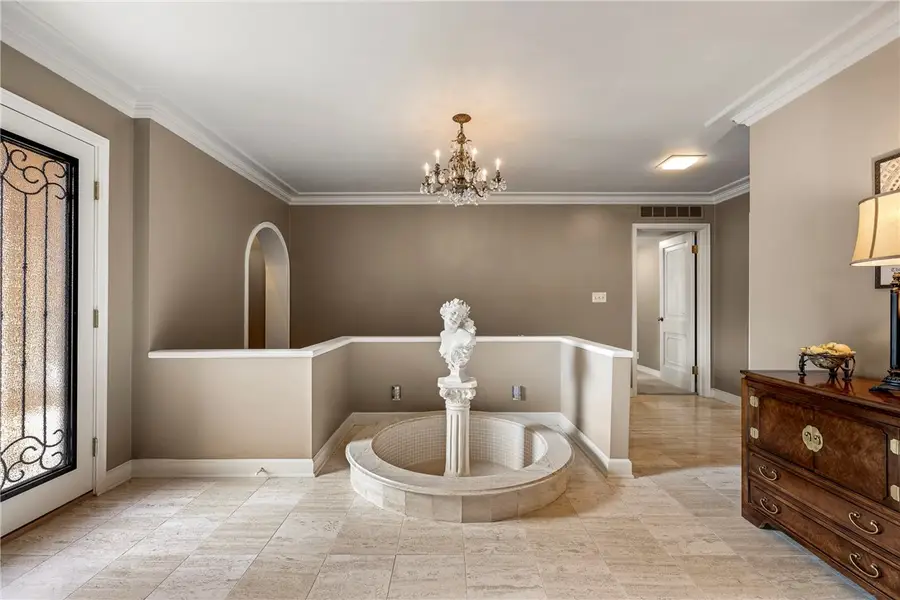 115 S Garrett Street, Siloam Springs, AR 72761 - #3