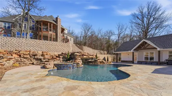 2413 N Autumn View Drive, Fayetteville, AR 72701