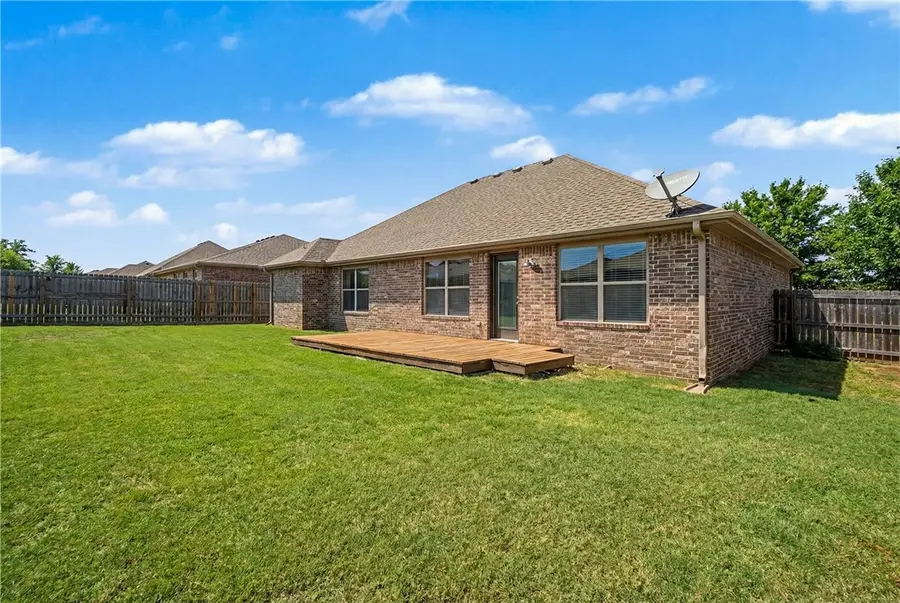 729 NW 64th Avenue, Bentonville, AR 72713 - #2