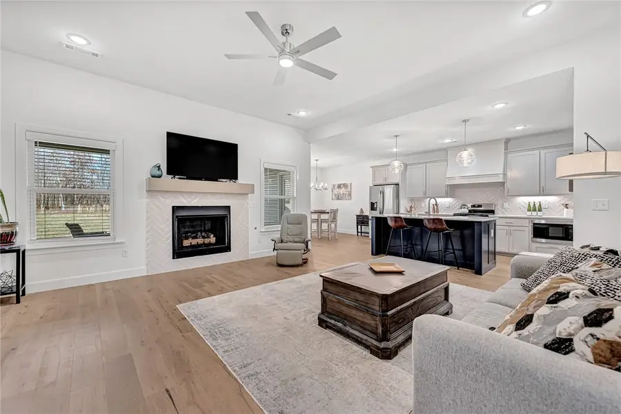 3 Mckissick Circle, Bella Vista, AR 72715 - #3