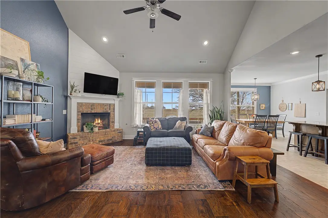 908 Fallon Street, Siloam Springs, AR 72761 - #1