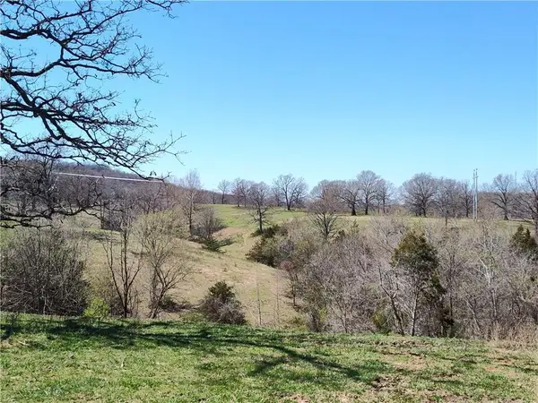 243 acres Hewitt Springs, Springdale, AR 72764
