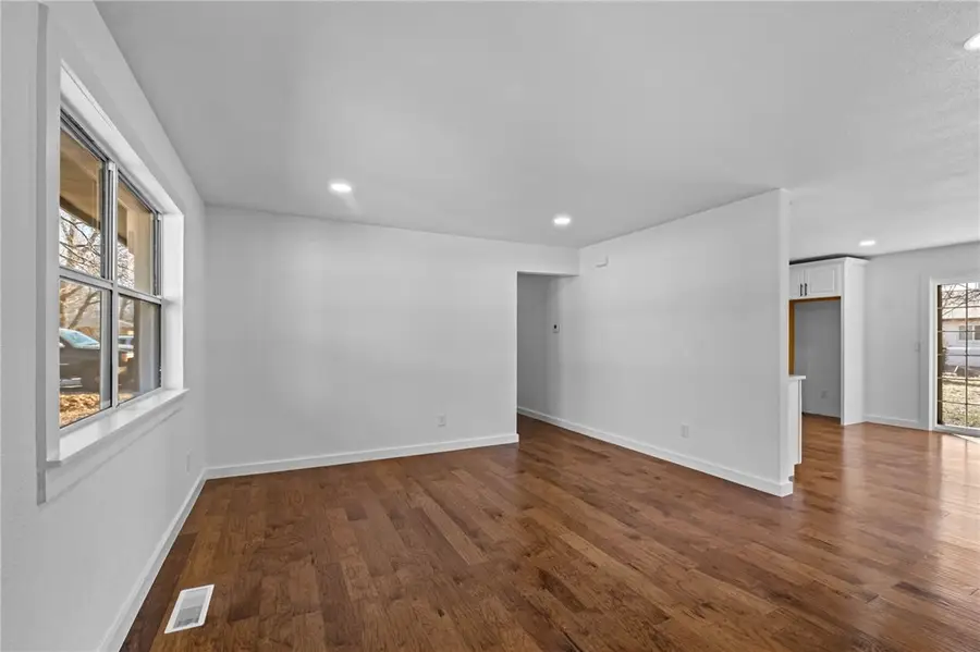 208 13th Street, Bentonville, AR 72712 - #2