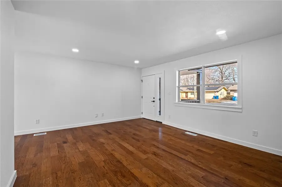 208 13th Street, Bentonville, AR 72712 - #3