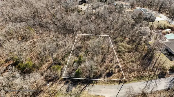 Clevelys Lane, Bella Vista, AR 72715